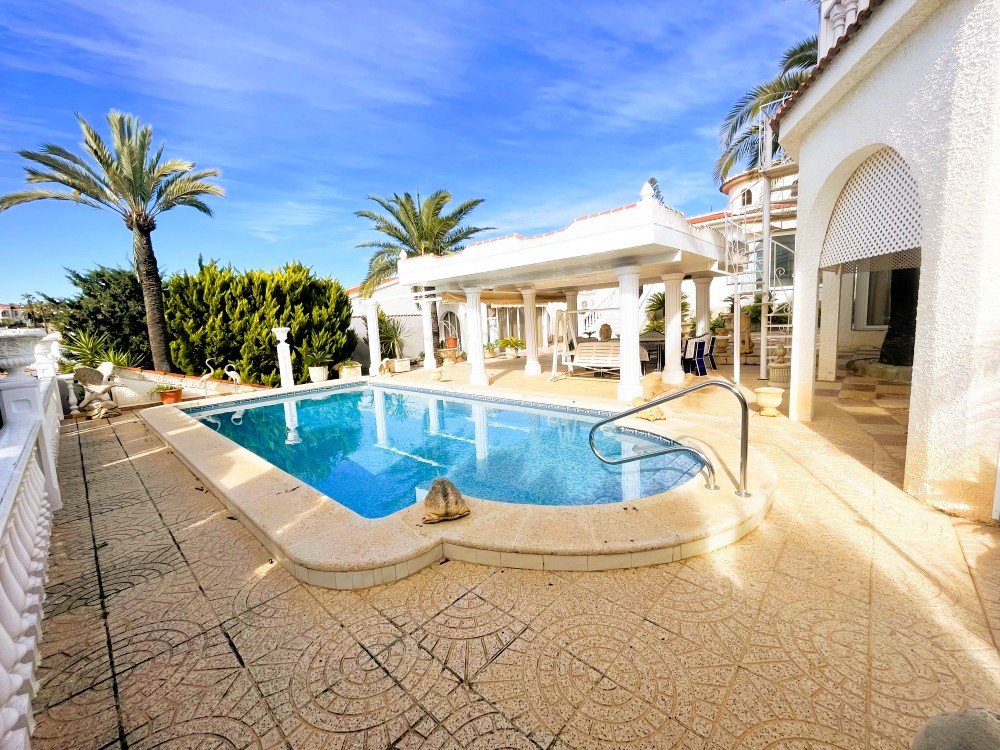 Villa in Ciudad Quesada, Alicante, Spain 3 bedrooms, 212 sq.m. No. 189515