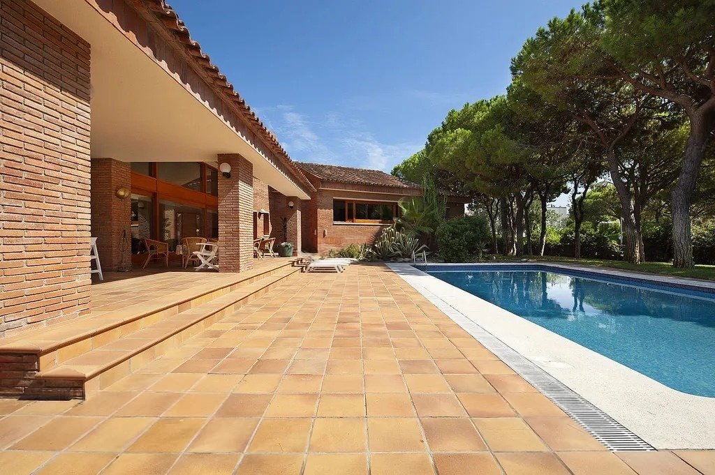 House à Gava, Barcelona, Espagne 6 chambres,  No. 140851