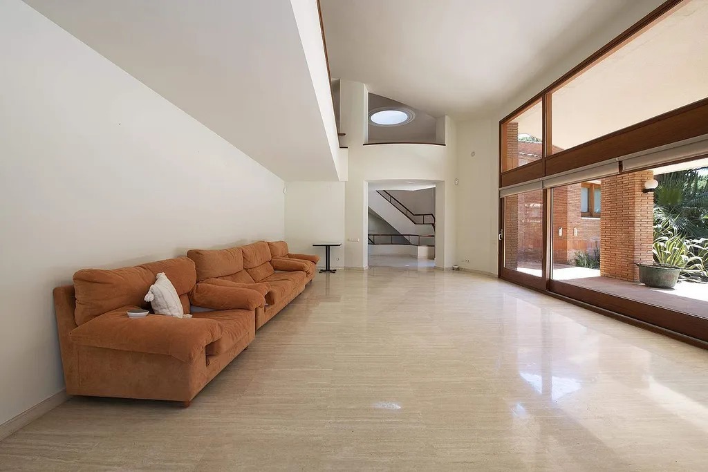 House à Gava, Barcelona, Espagne 6 chambres,  No. 140851