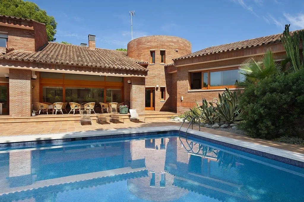 House à Gava, Barcelona, Espagne 6 chambres,  No. 140851