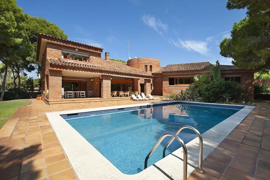 House à Gava, Barcelona, Espagne 6 chambres,  No. 140851