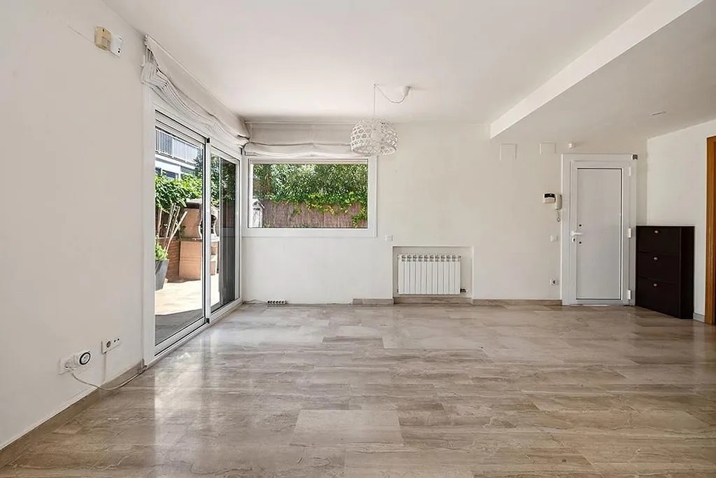 Villetta a schiera a Castelldefels, Barcelona, Spagna 4 camere da letto,  N° 140854