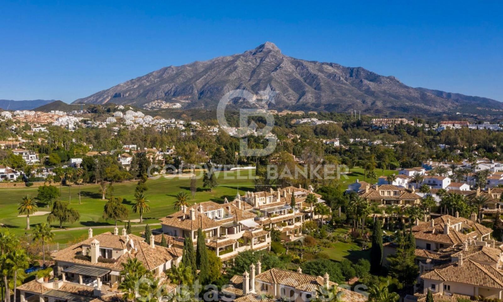 Penthouse in Marbella, Malaga, Spain 3 bedrooms, 262 sq.m. No. 158315