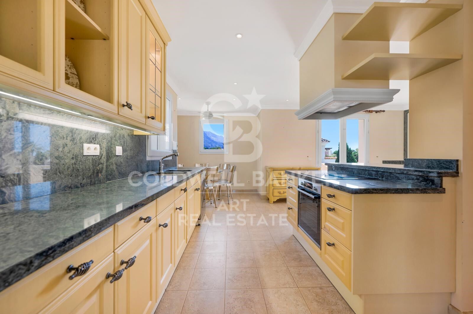 Penthouse in Marbella, Malaga, Spain 3 bedrooms, 262 sq.m. No. 158315
