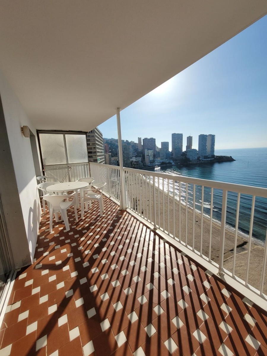 Apartment in Benidorm, Alicante, Spain 2 bedrooms, 70 sq.m. No. 143240