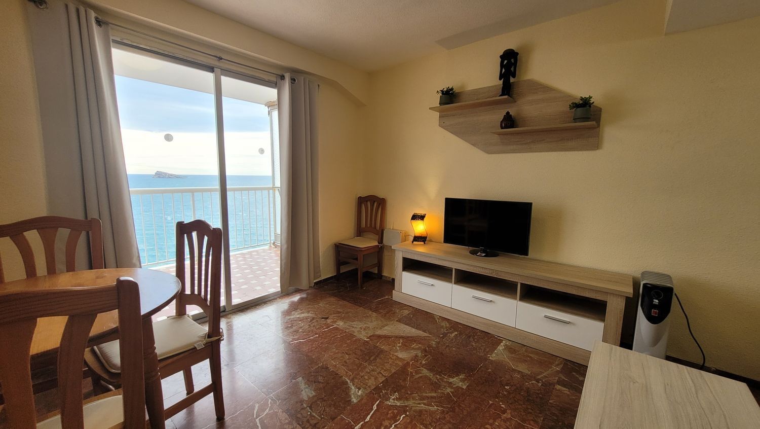 Apartment in Benidorm, Alicante, Spain 2 bedrooms, 70 sq.m. No. 143240