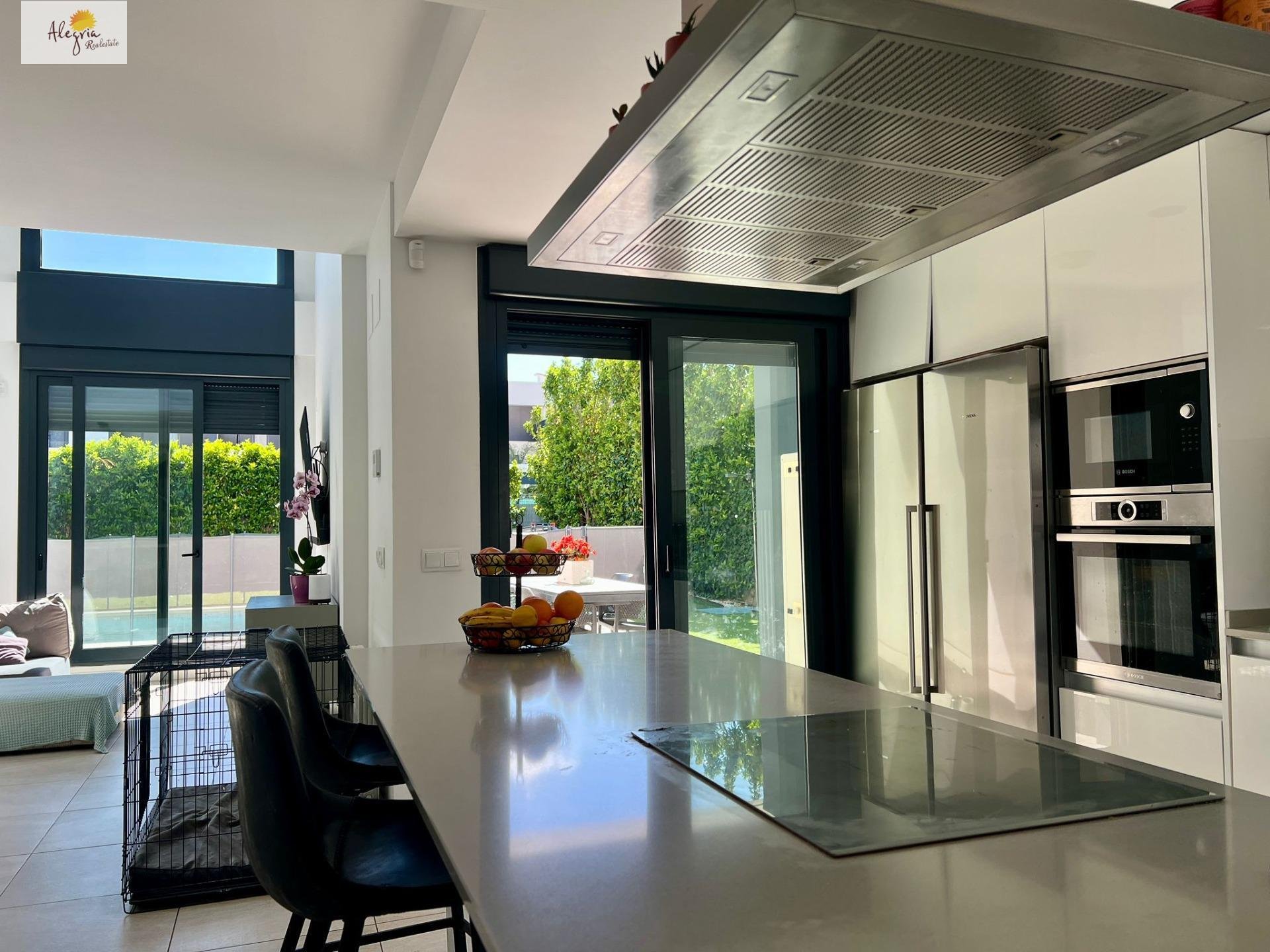 Huvila Betera, Valencia, Espanja 3 makuuhuonetta, 306 m2 No. 168866