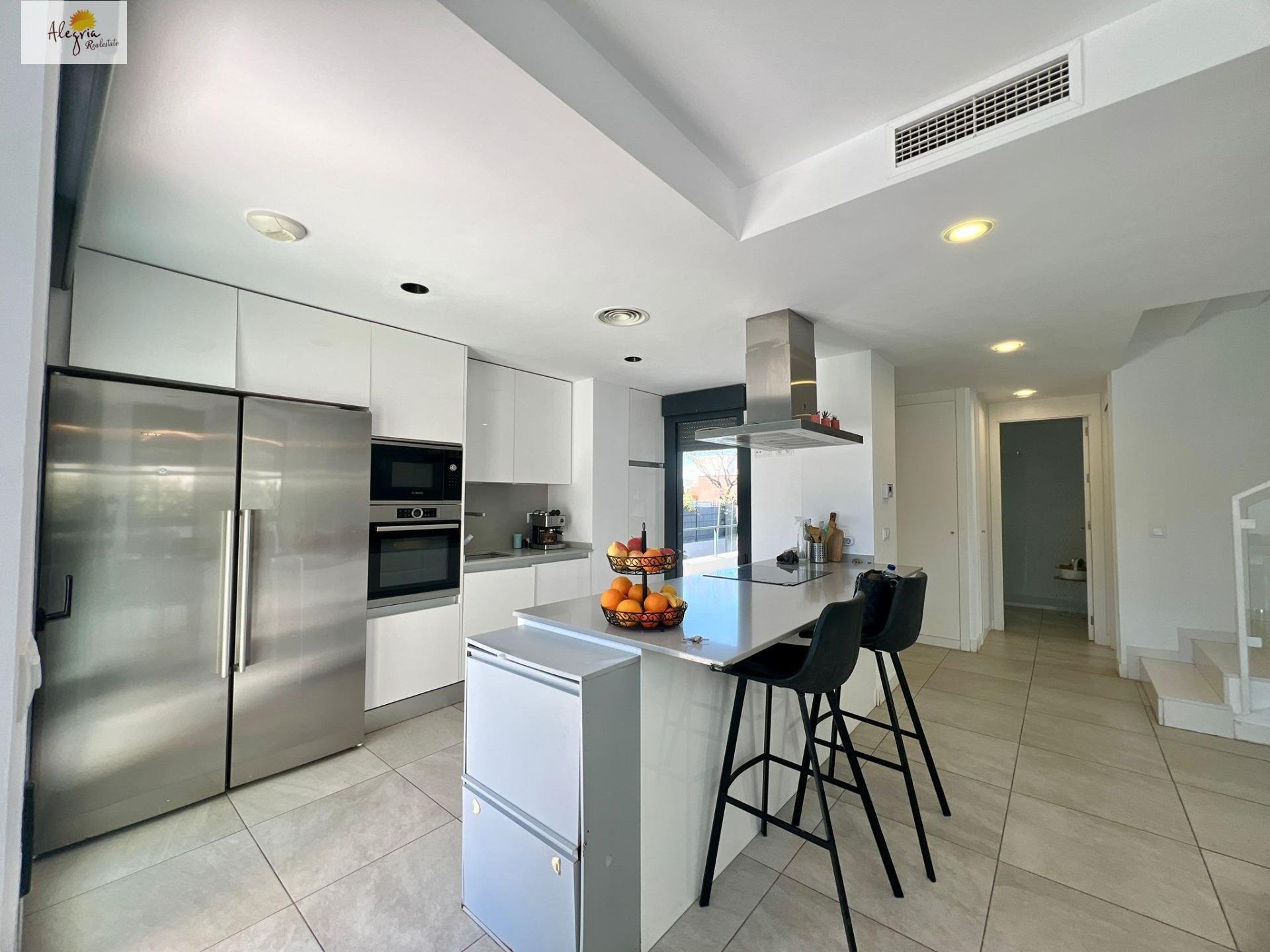 Huvila Betera, Valencia, Espanja 3 makuuhuonetta, 306 m2 No. 168866