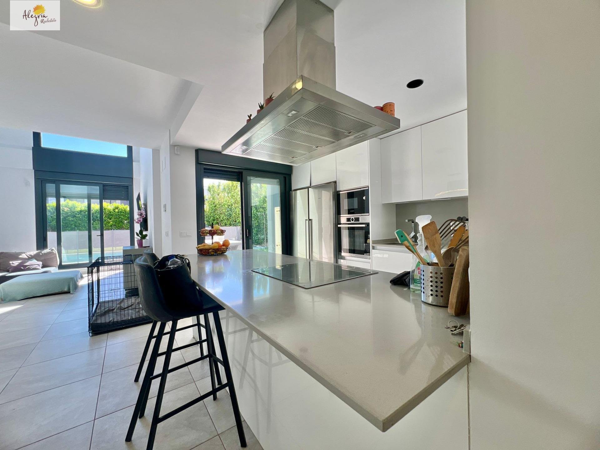 Huvila Betera, Valencia, Espanja 3 makuuhuonetta, 306 m2 No. 168866