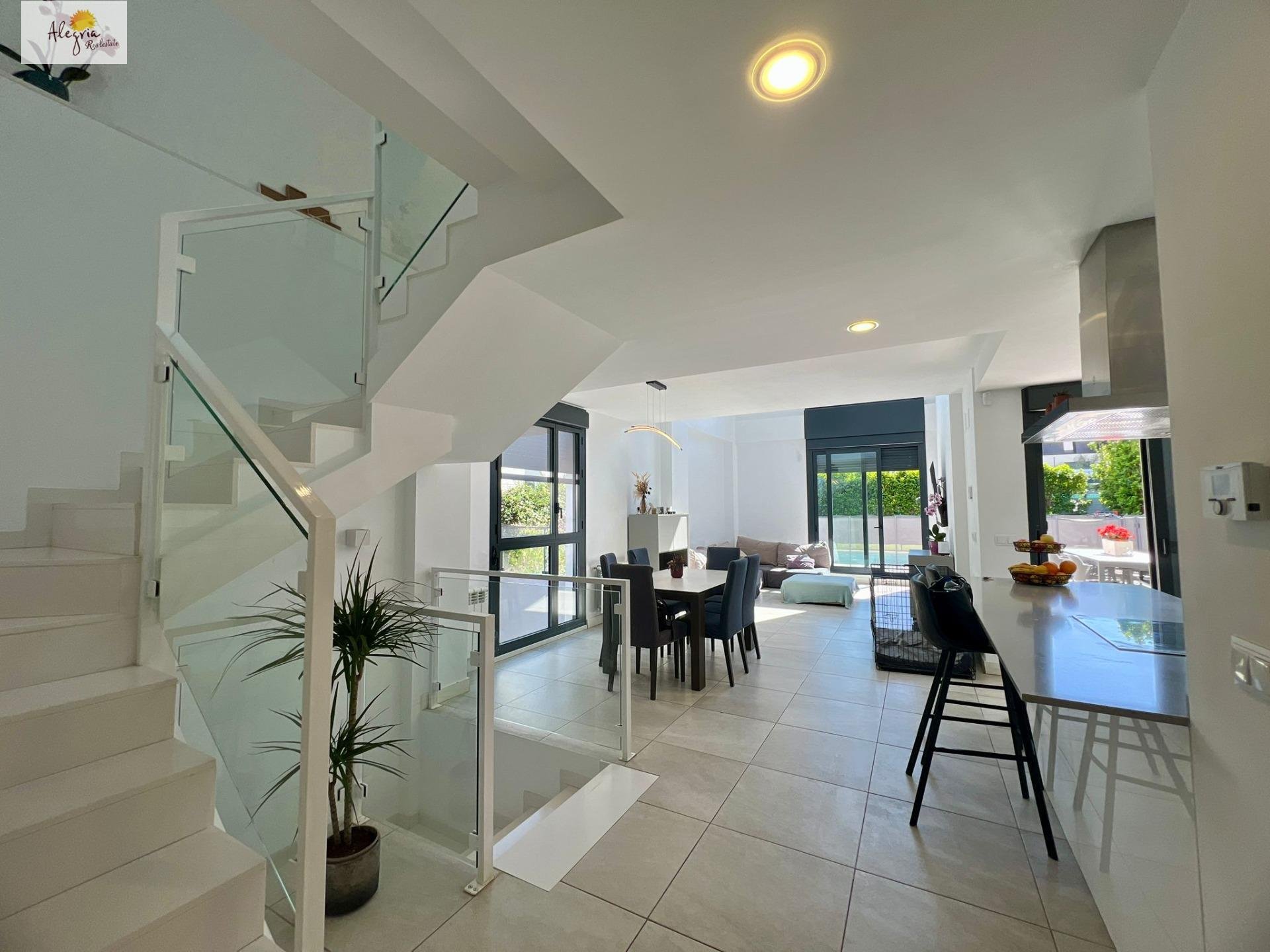 Huvila Betera, Valencia, Espanja 3 makuuhuonetta, 306 m2 No. 168866