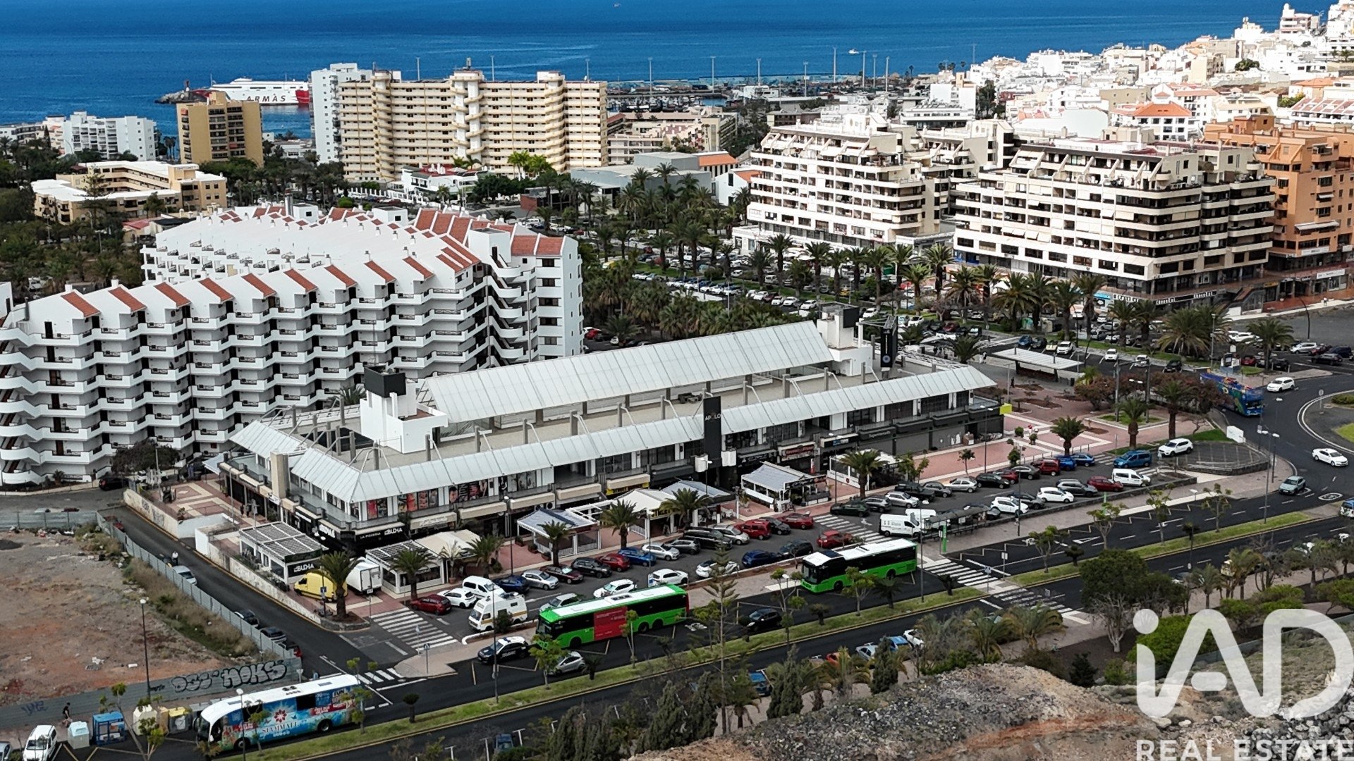 Propiedad comercial en Arona, Tenerife, España 302 m2 No. 172451