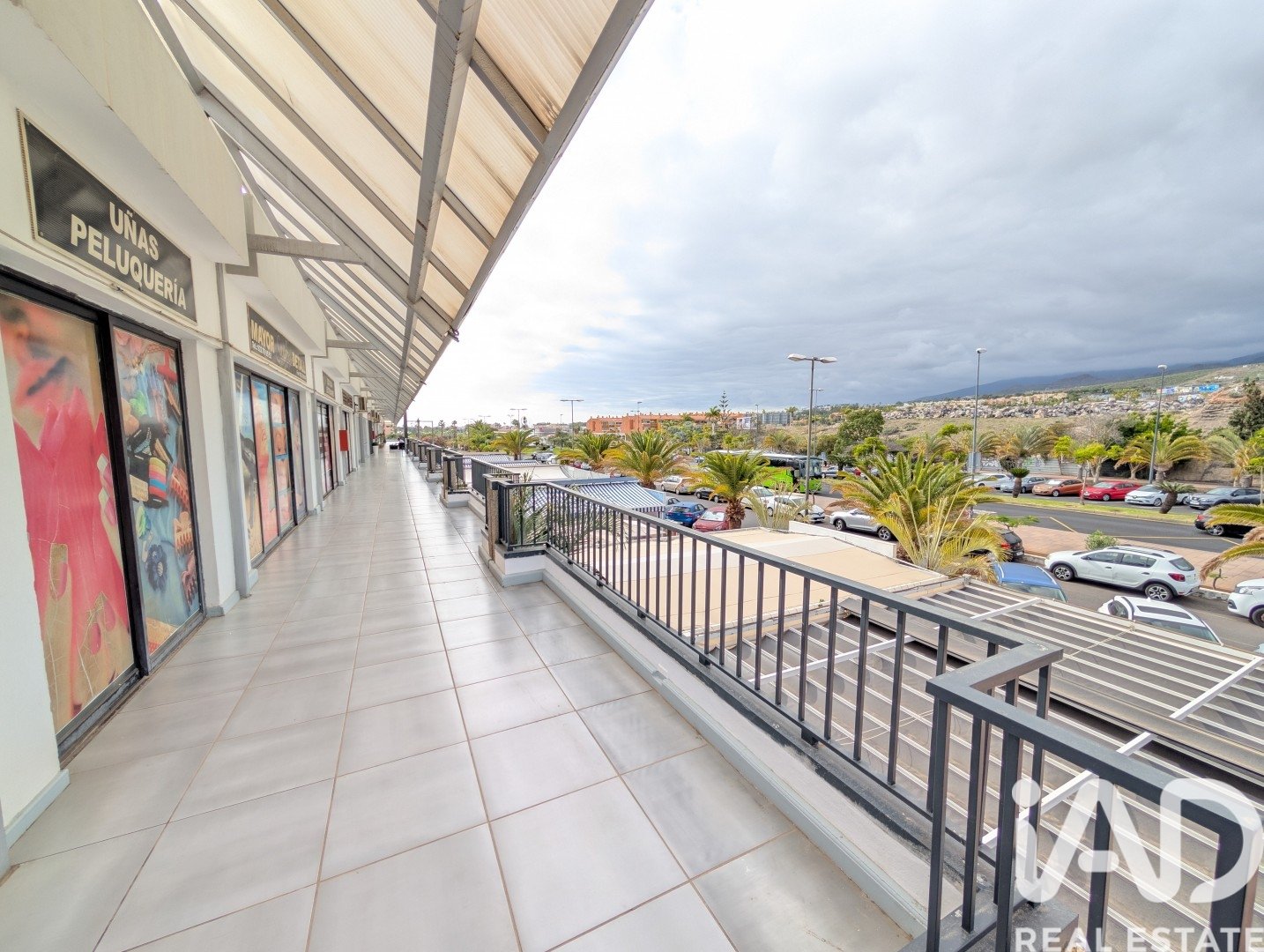 Propiedad comercial en Arona, Tenerife, España 302 m2 No. 172451