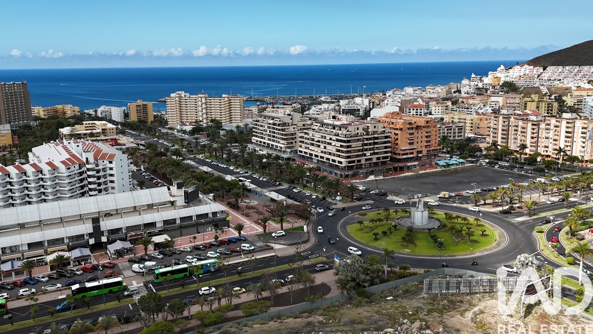 Propiedad comercial en Arona, Tenerife, España 302 m2 No. 172451