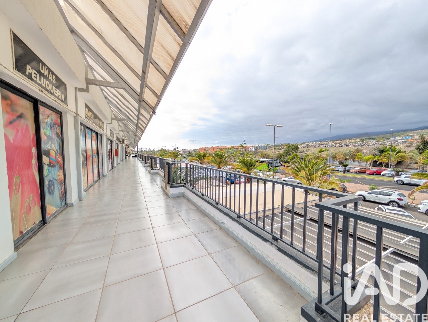 Propiedad comercial en Arona, Tenerife, España 302 m2 No. 172451