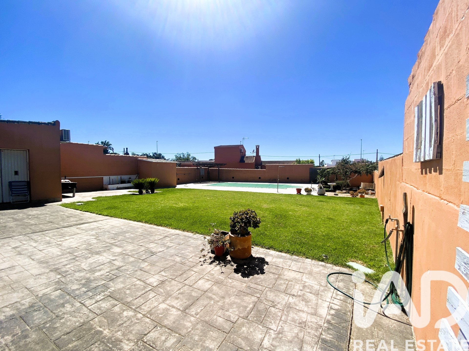 House in Chiclana de la Frontera, Cadiz, Spanien 258 m2 Nr. 172450