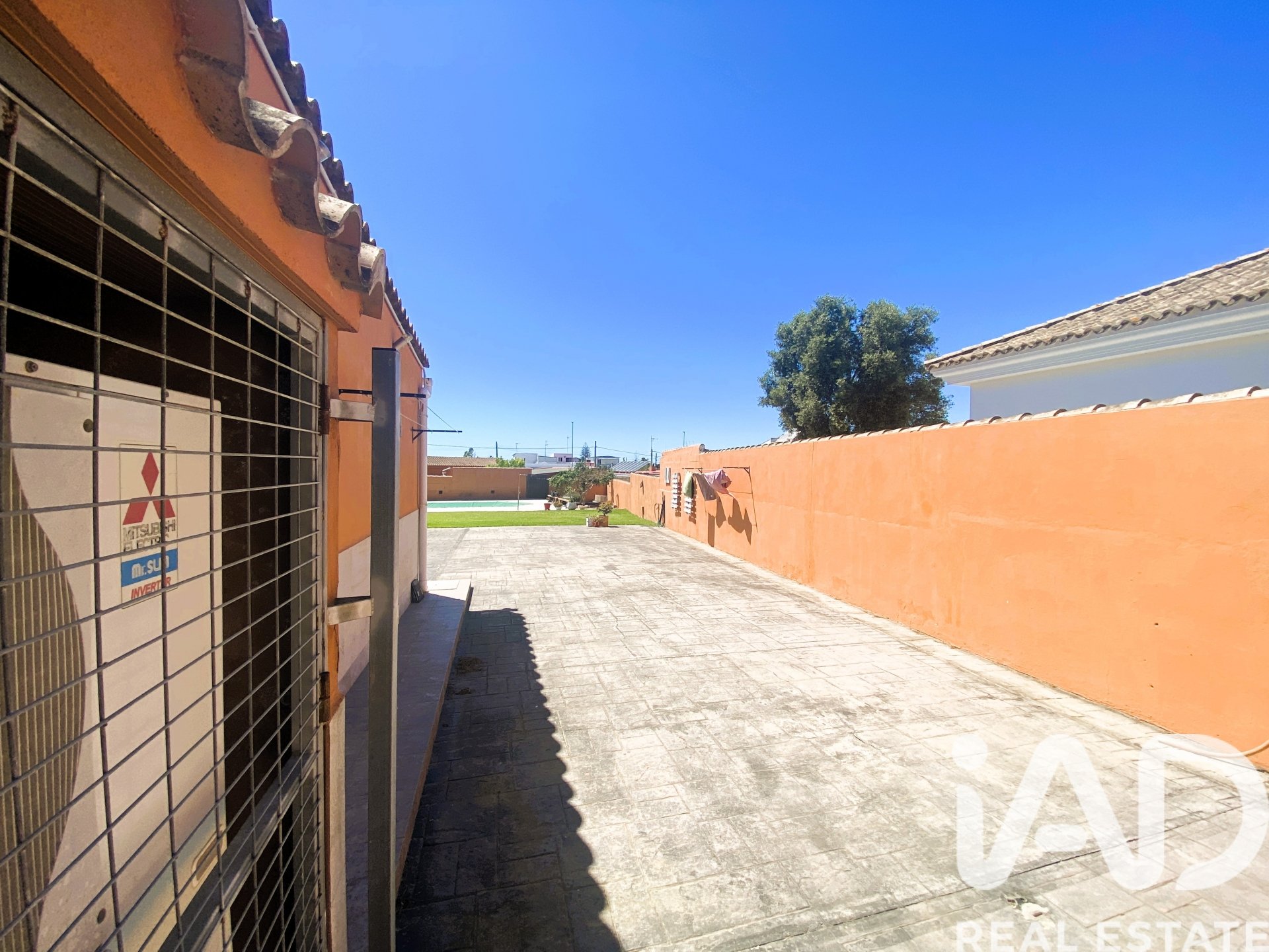 House in Chiclana de la Frontera, Cadiz, Spanien 258 m2 Nr. 172450