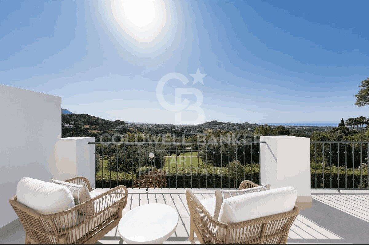 Radhus i Benahavis, Malaga, Spanien 4 sovrum, 263 kvm. Nr. 158301
