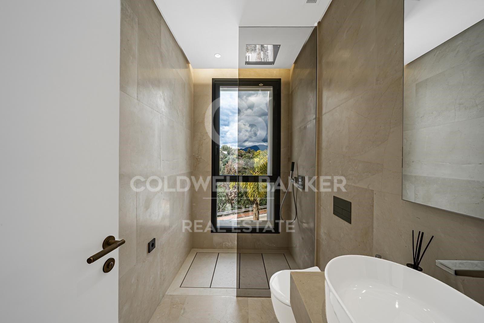 House in Marbella, Malaga, Spain 6 bedrooms, 647 sq.m. No. 158303