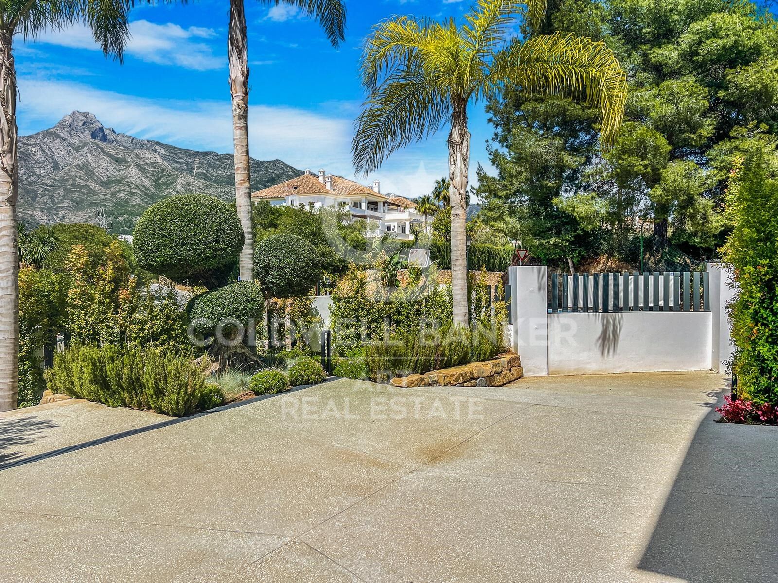 House in Marbella, Malaga, Spain 6 bedrooms, 647 sq.m. No. 158303