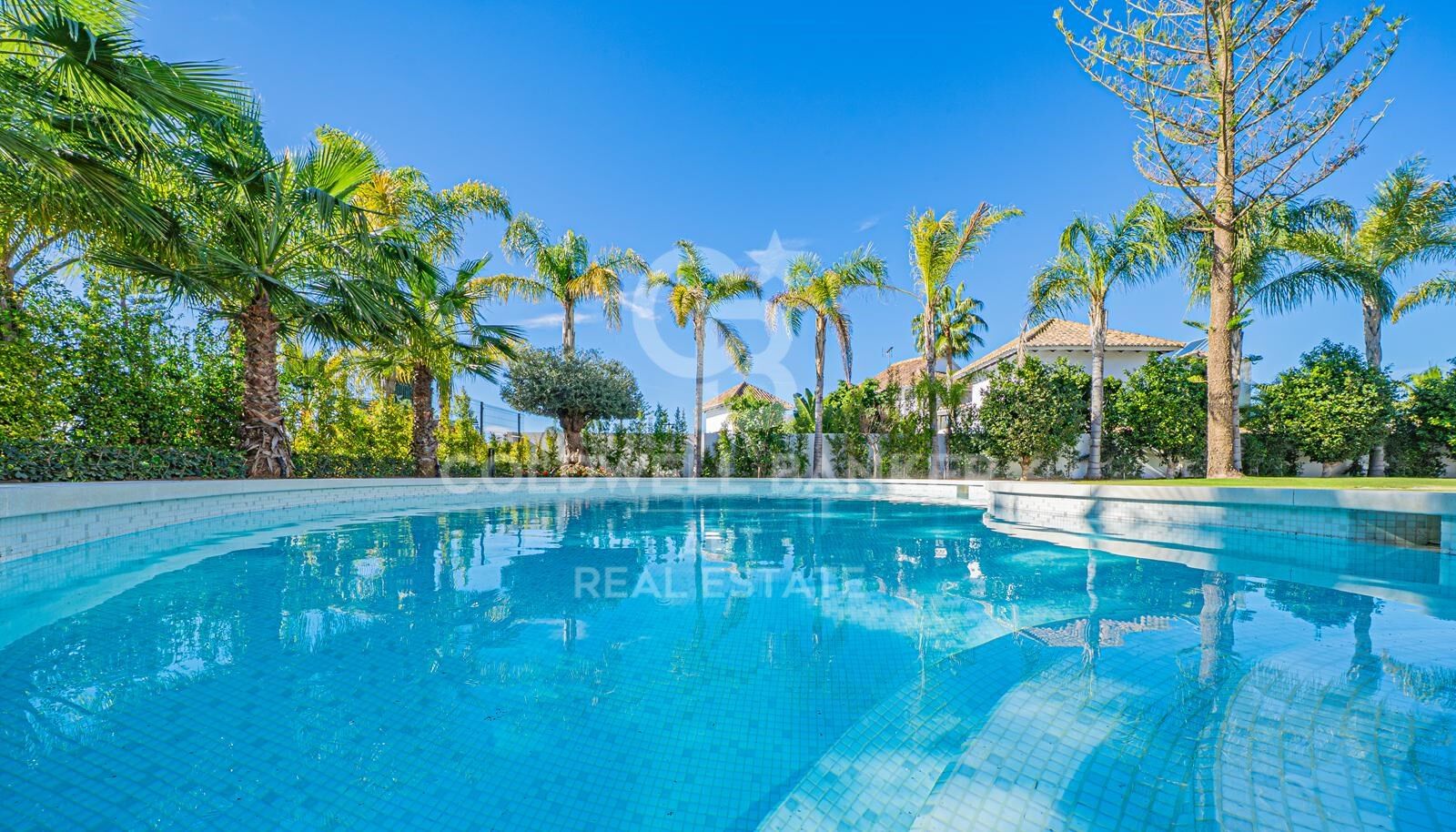 House in Marbella, Malaga, Spain 6 bedrooms, 647 sq.m. No. 158303