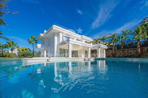 Casa a Marbella, Malaga, Spagna 6 camere da letto, 647 mq. N° 158303
