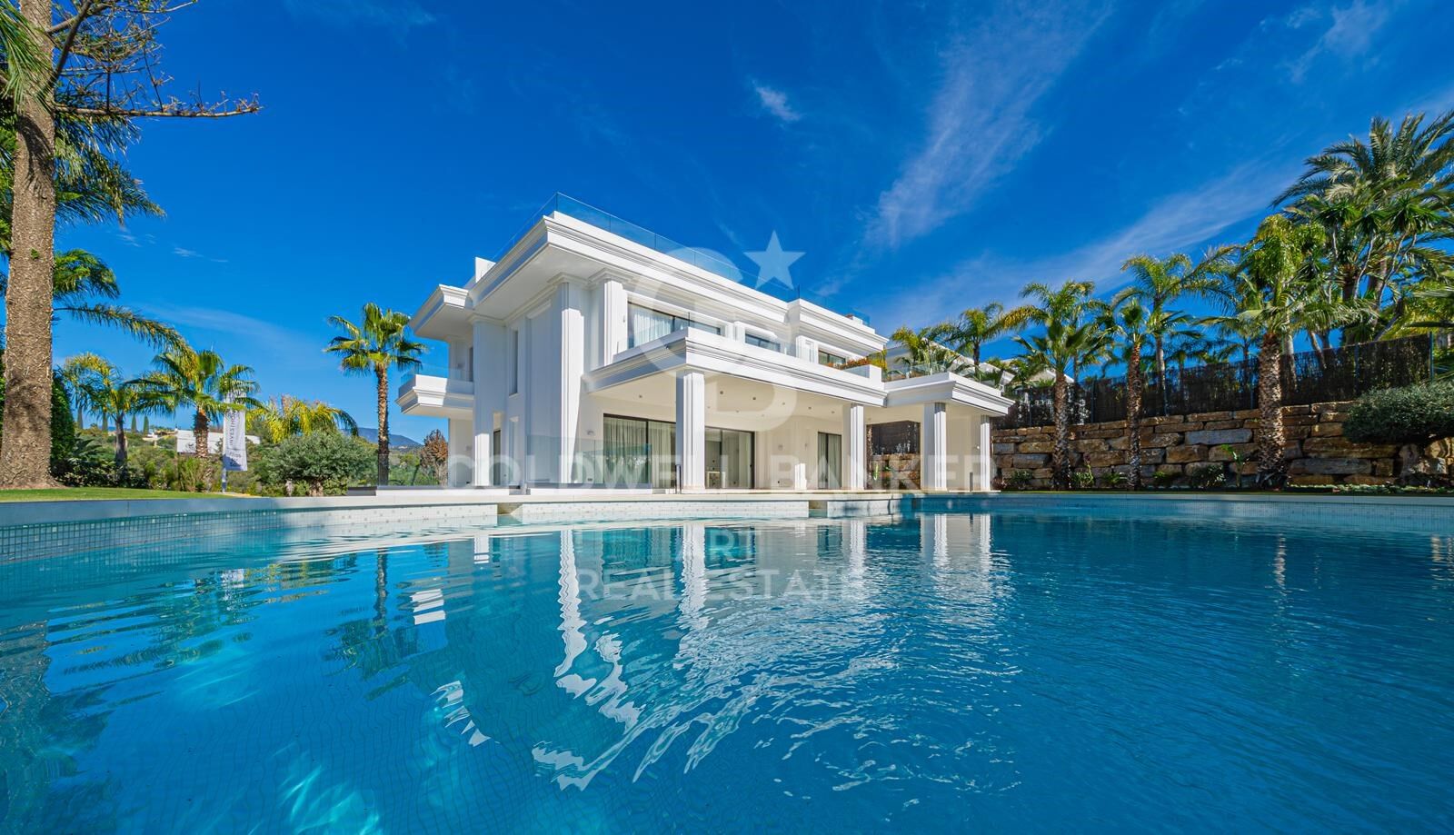 Māja Marbella, Malaga, Spānijā 6 istabas, 641 m2 Nr. 158302