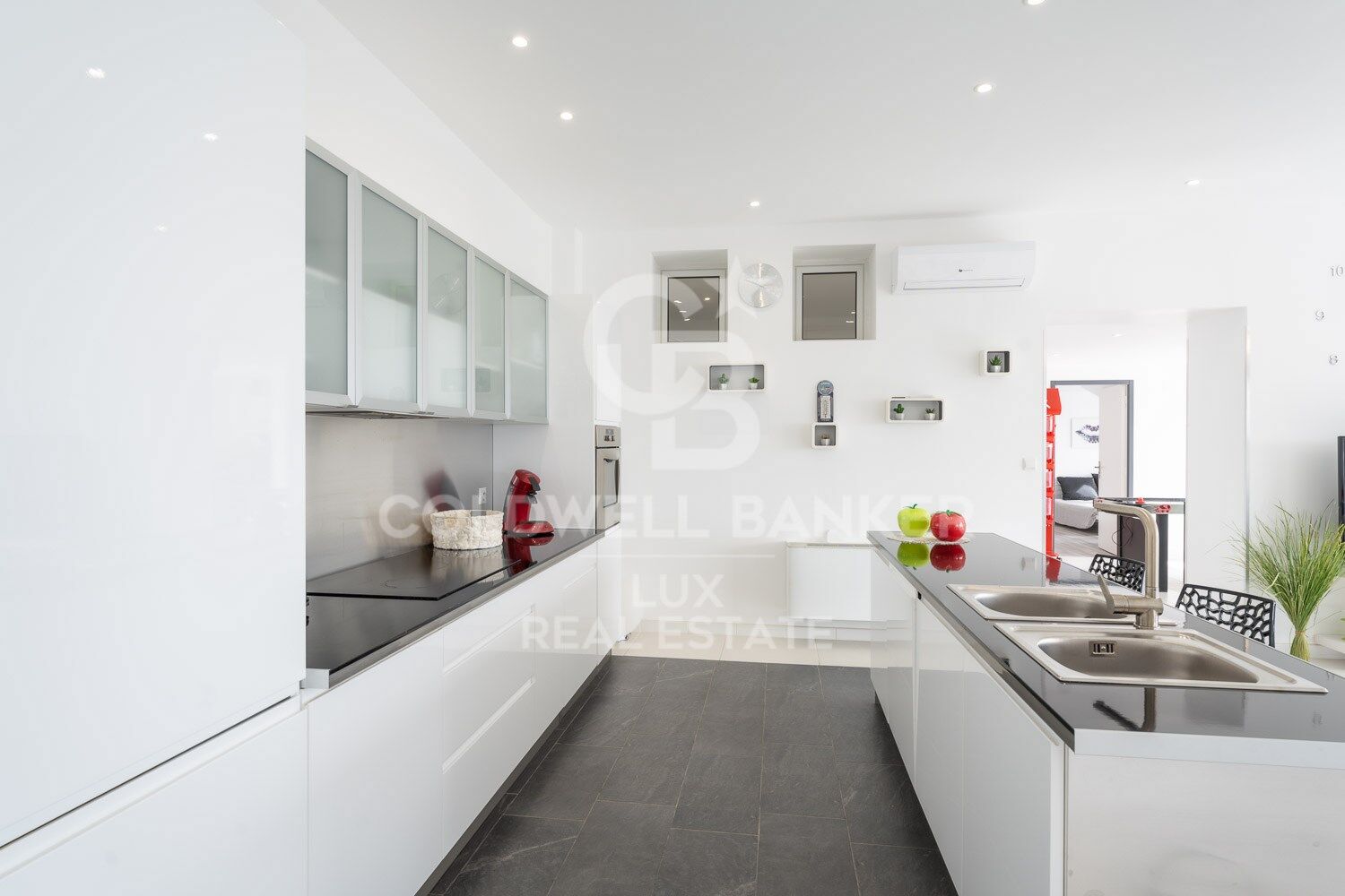 Villa à Roses, Girona, Espagne 5 chambres, 240 m2 No. 158588