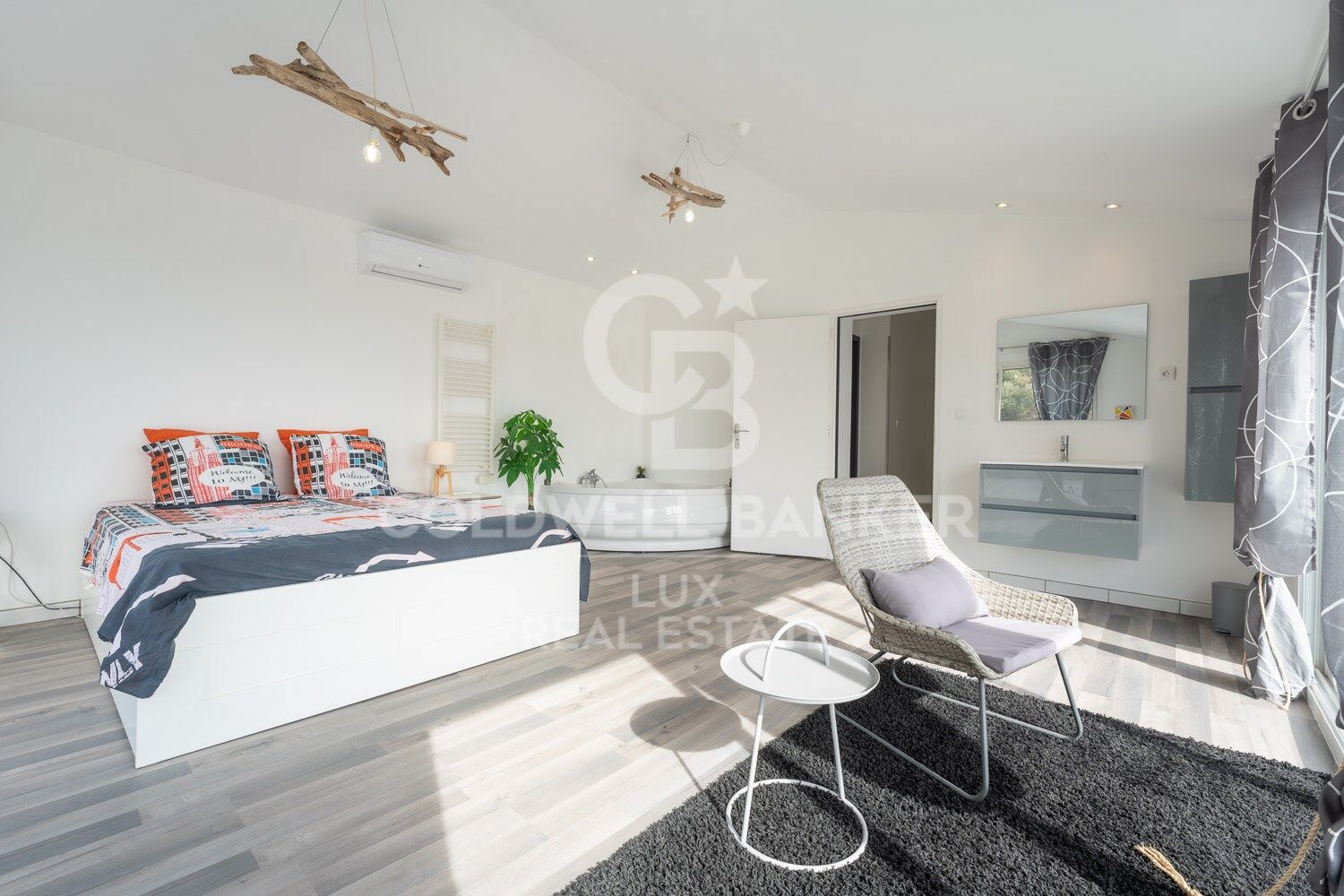 Villa à Roses, Girona, Espagne 5 chambres, 240 m2 No. 158588