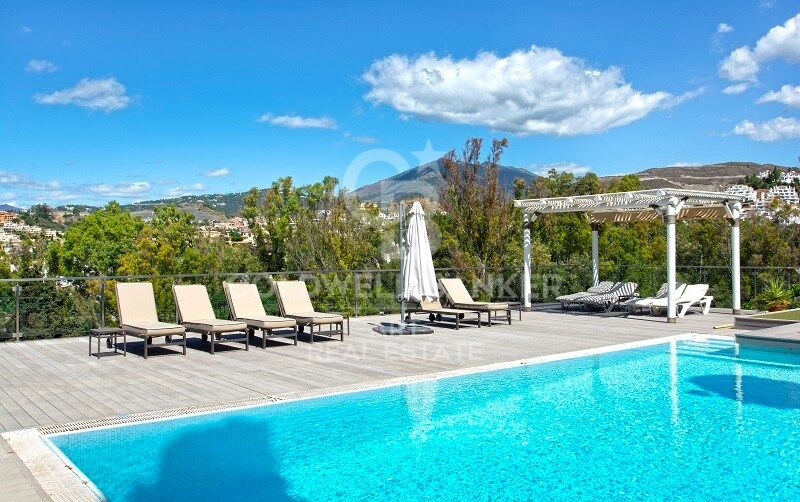 Villa i Marbella, Malaga, Spanien 5 sovrum, 400 kvm. Nr. 158594