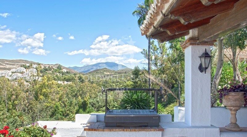 Villa i Marbella, Malaga, Spanien 5 sovrum, 400 kvm. Nr. 158594