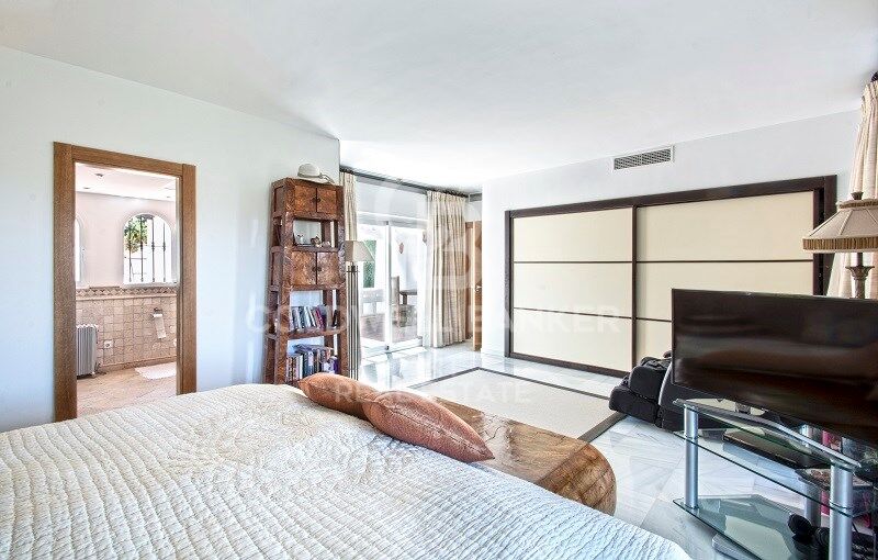 Villa i Marbella, Malaga, Spanien 5 sovrum, 400 kvm. Nr. 158594