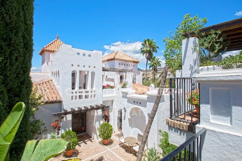 Villa i Marbella, Malaga, Spanien 5 sovrum, 400 kvm. Nr. 158594