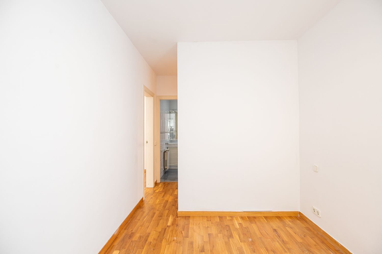 Apartament w Barcelona, Hiszpania 3 sypialnie, 79 mkw. nr 160786