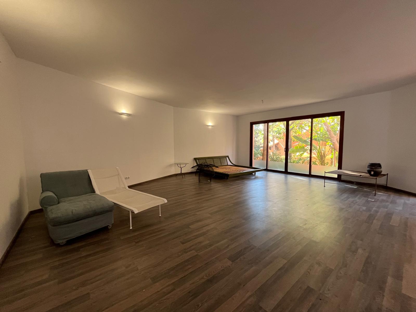 Propiedad comercial en Santa Ponsa, Mallorca, España 2 dormitorios, 418 m2 No. 150122