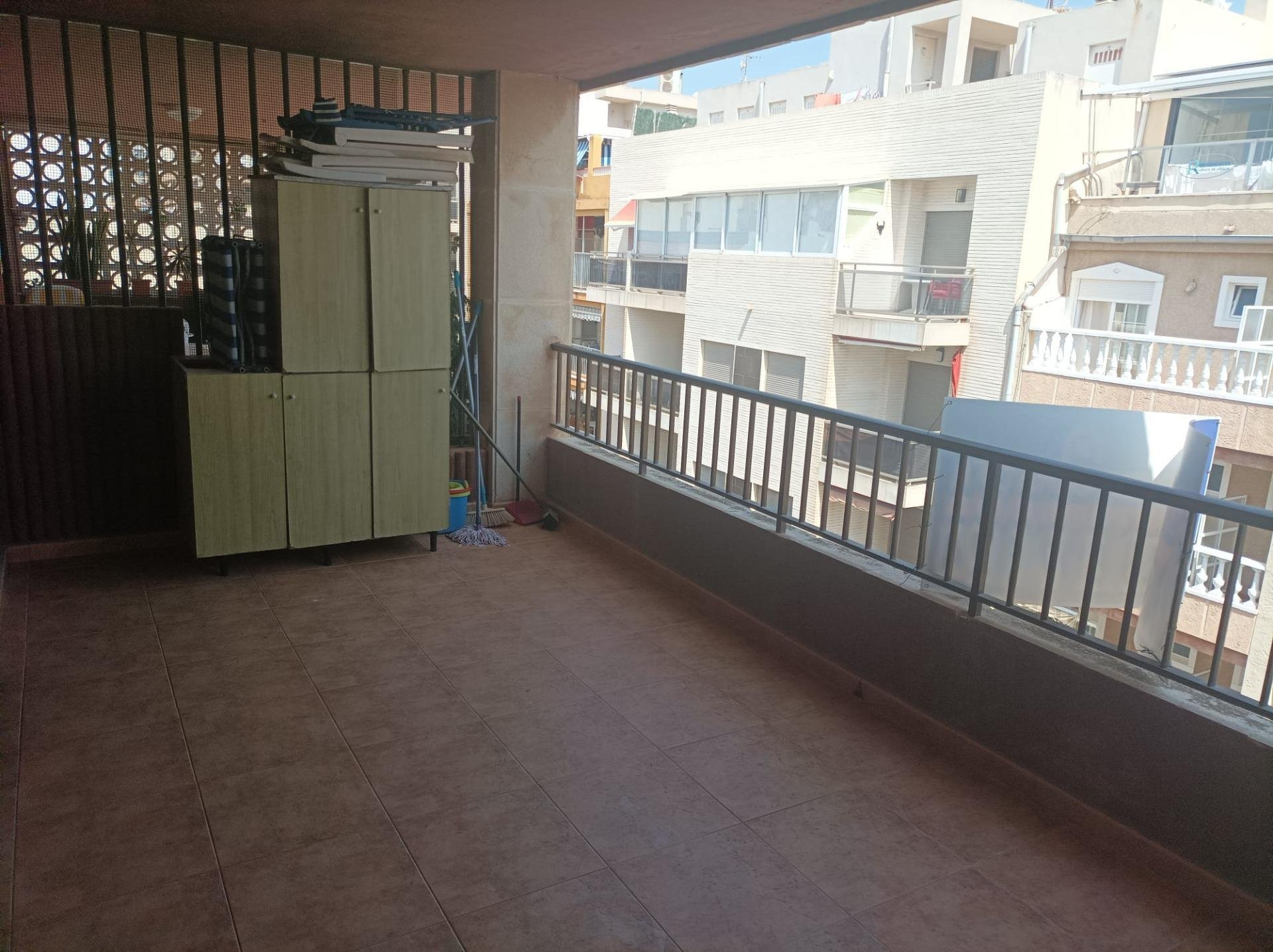 Appartamento a Guardamar del Segura, Alicante, Spagna 3 camere da letto, 107 mq. N° 78948