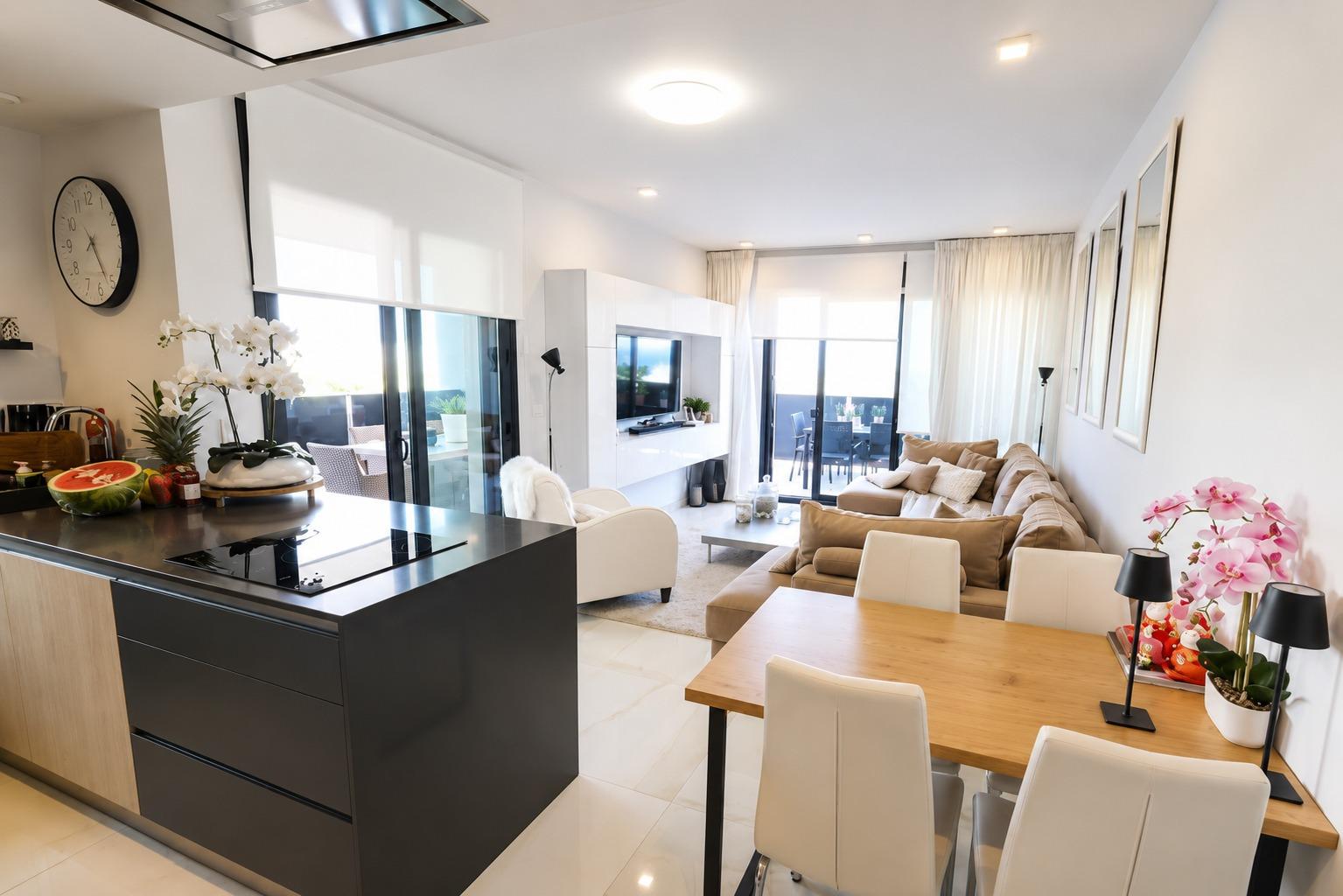 Apartment in Torrevieja, Alicante, Spain 3 bedrooms, 116 sq.m. No. 193015