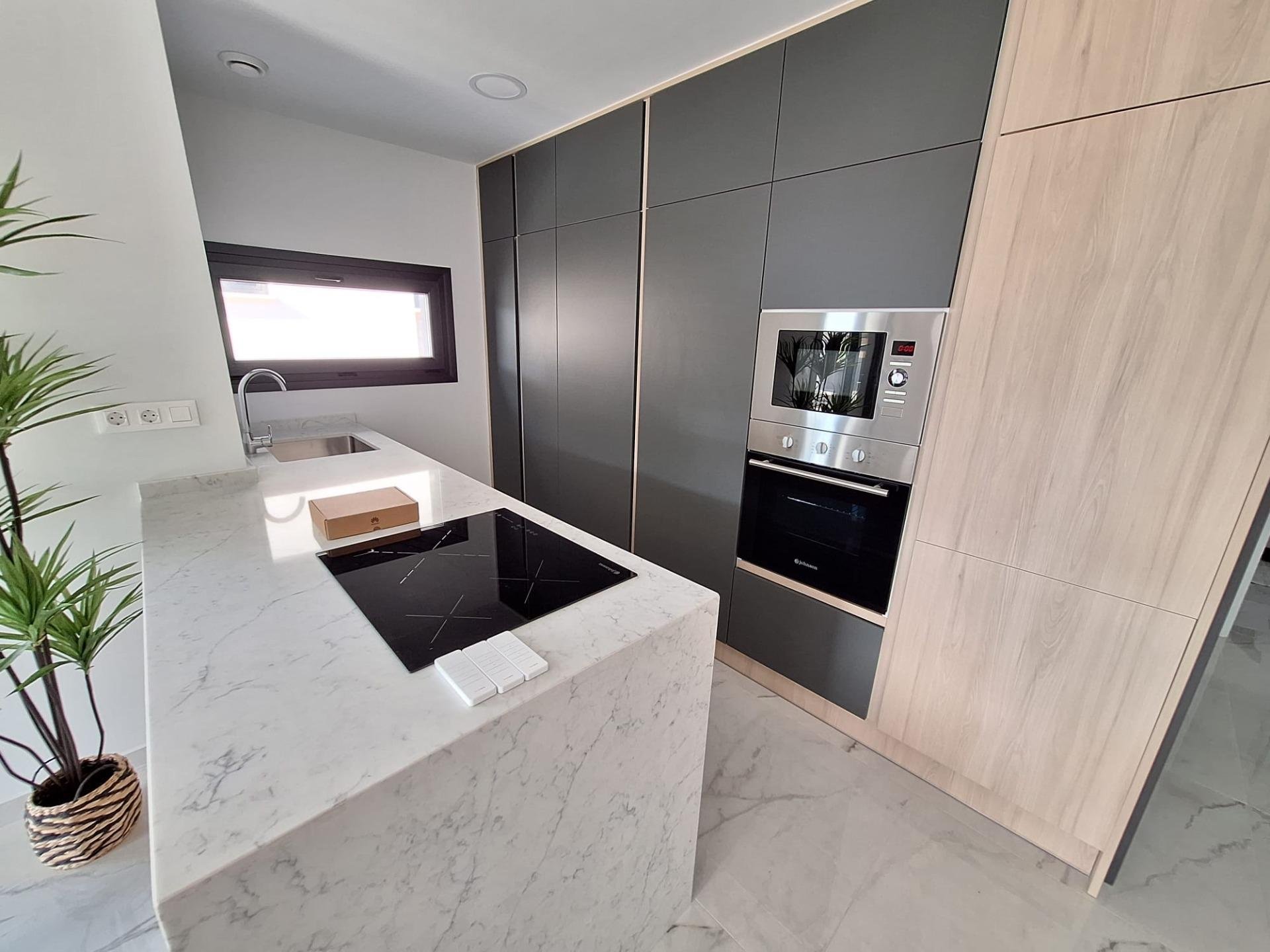 Apartment in Torrevieja, Alicante, Spain 2 bedrooms, 78 sq.m. No. 193012