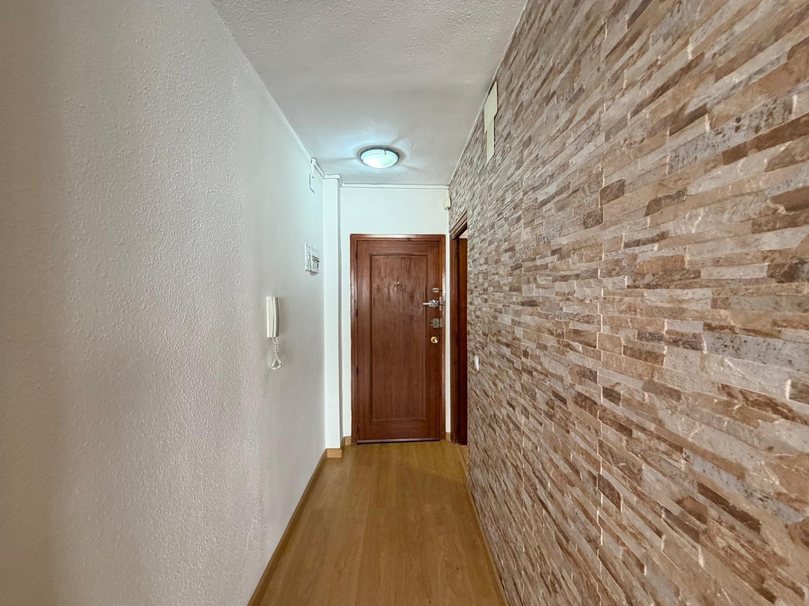 Apartment in Torrevieja, Alicante, Spain 2 bedrooms, 79 sq.m. No. 193011