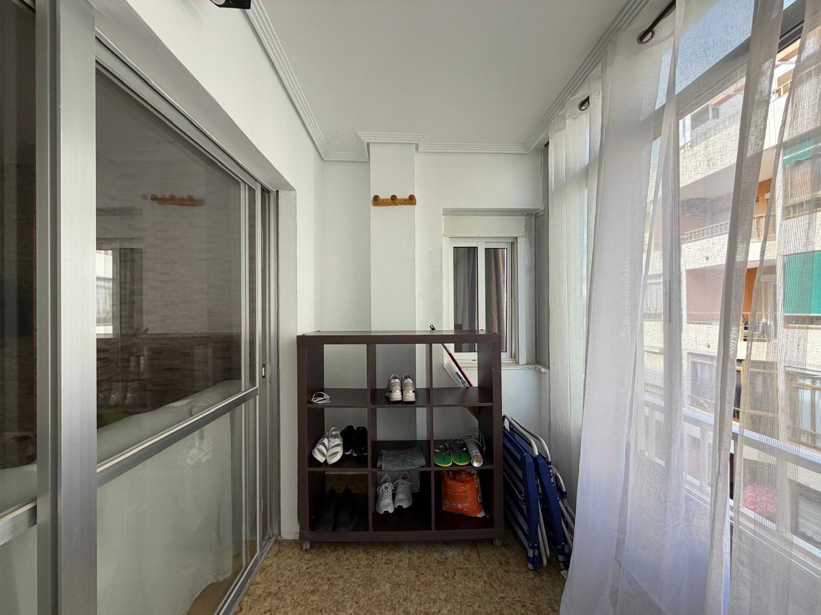 Apartment in Torrevieja, Alicante, Spain 2 bedrooms, 79 sq.m. No. 193011