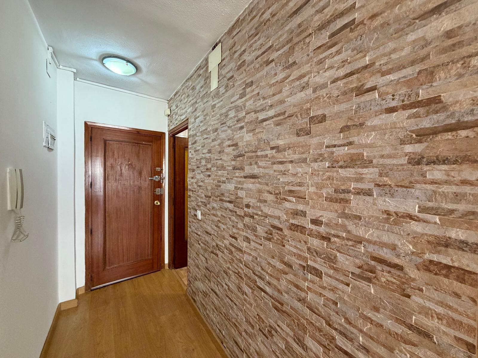 Apartment in Torrevieja, Alicante, Spain 2 bedrooms, 79 sq.m. No. 193011
