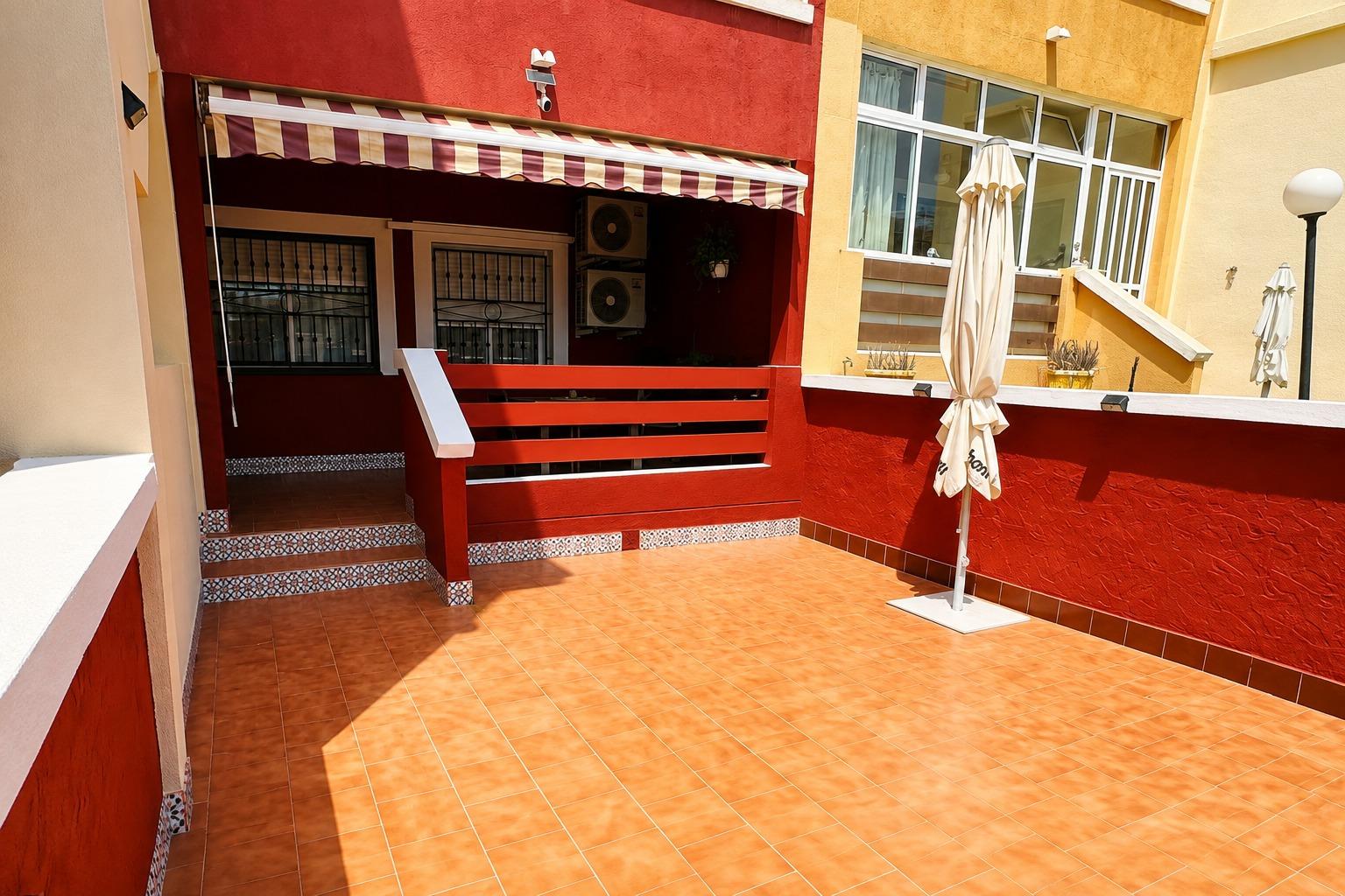 Bungalow a Los Altos, Alicante, Spagna 2 camere da letto, 82 mq. N° 193016