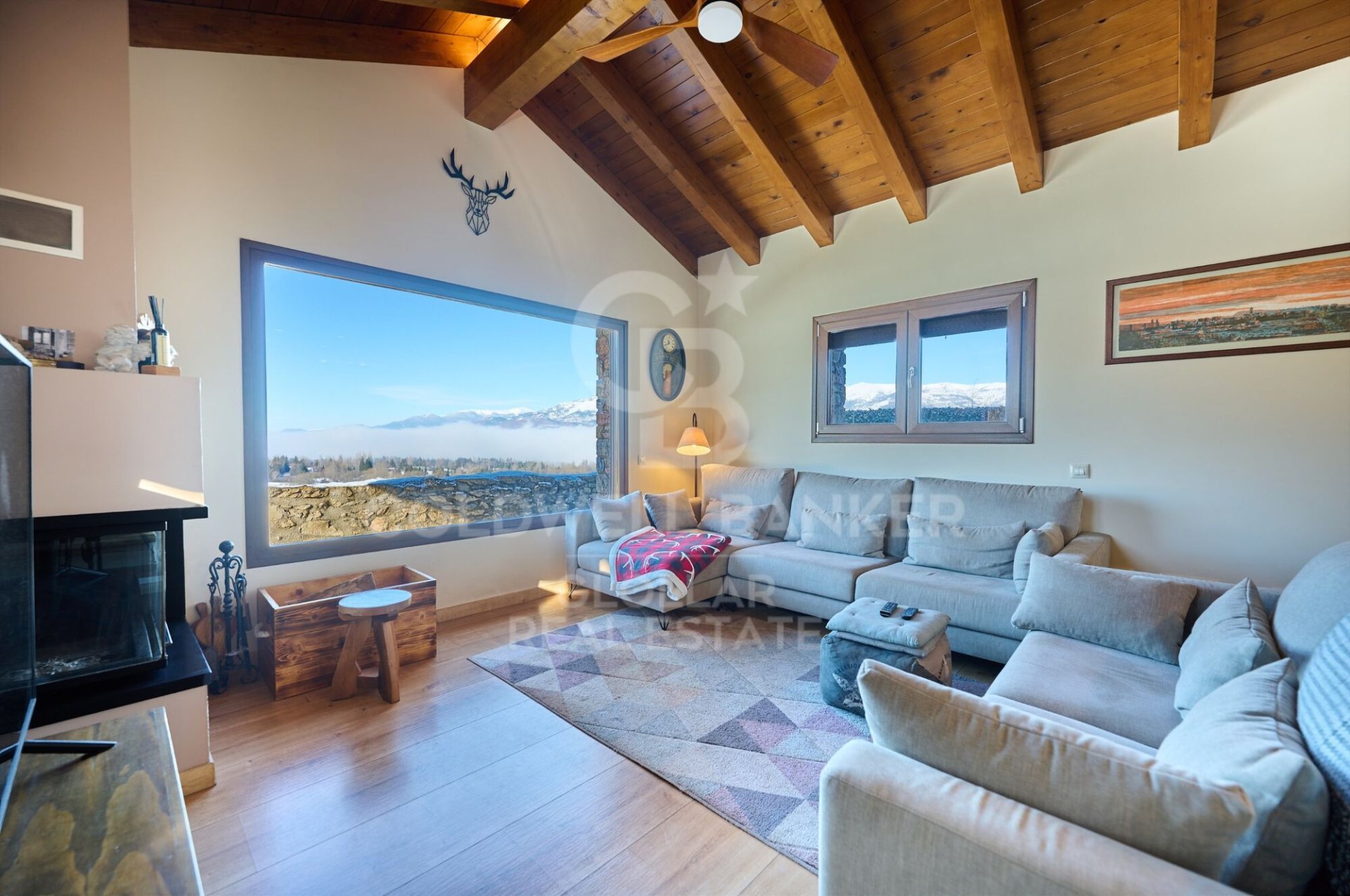 House in Girona, Spain 4 bedrooms, 330 sq.m. No. 156912