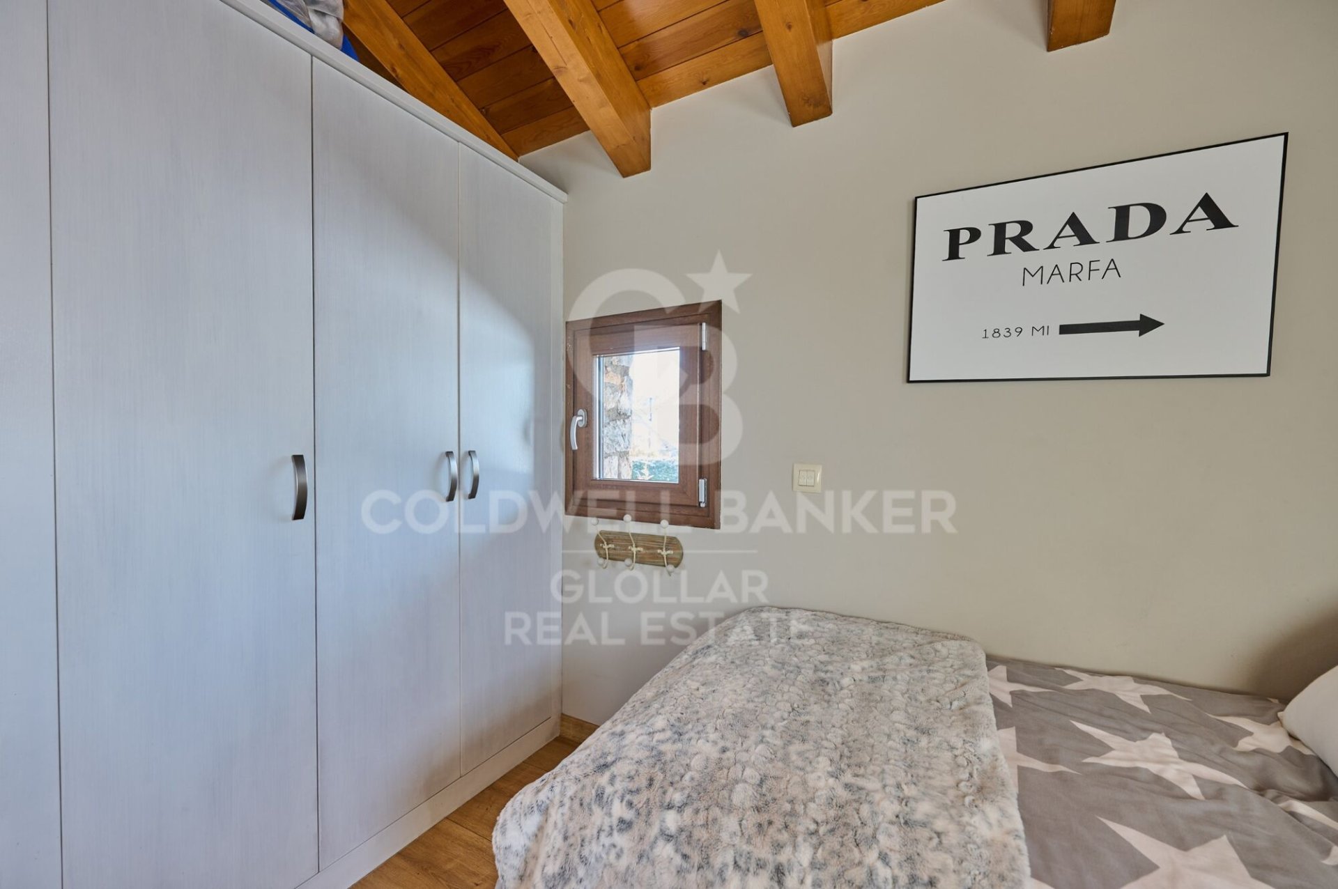 House in Girona, Spain 4 bedrooms, 330 sq.m. No. 156912
