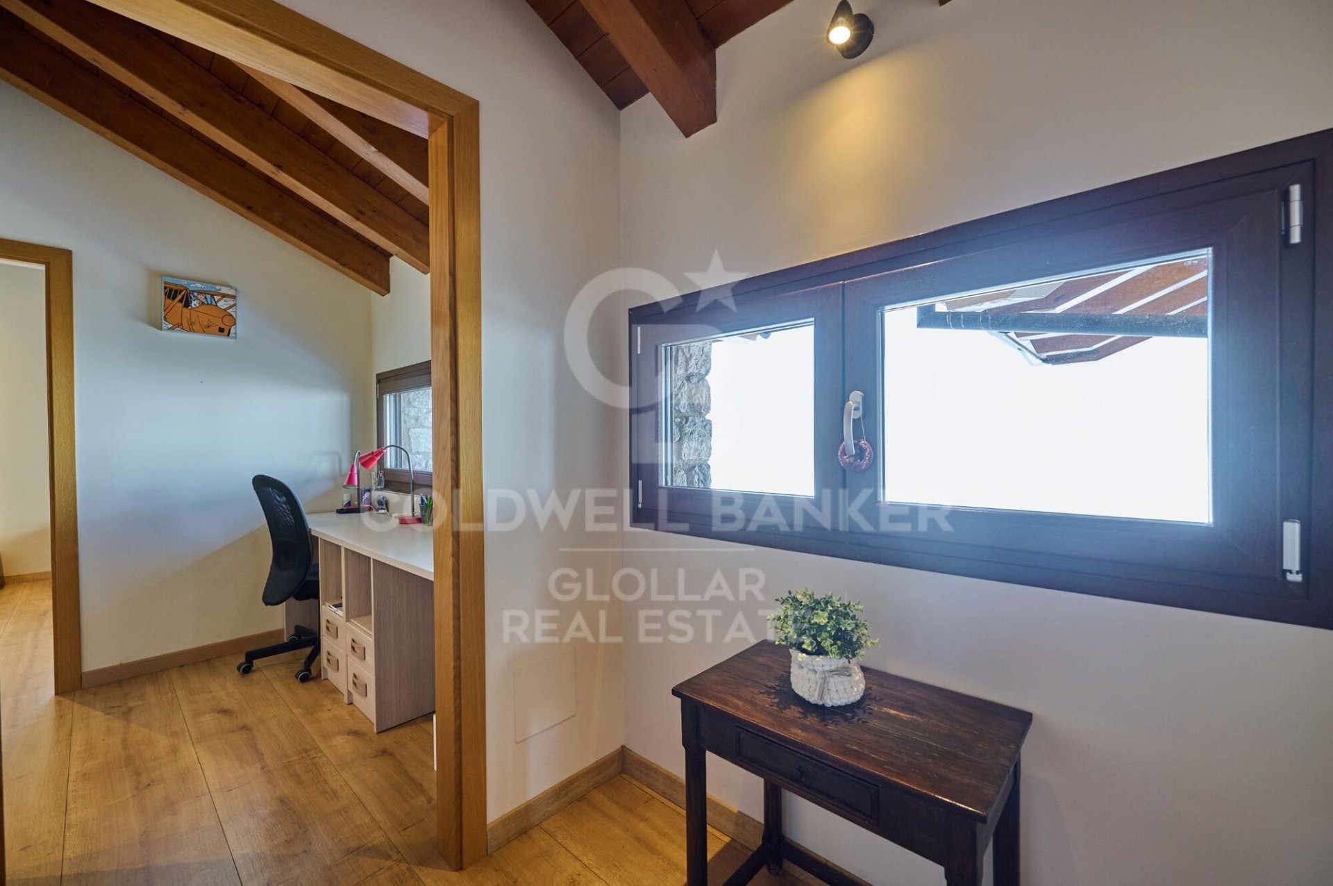 House in Girona, Spain 4 bedrooms, 330 sq.m. No. 156912