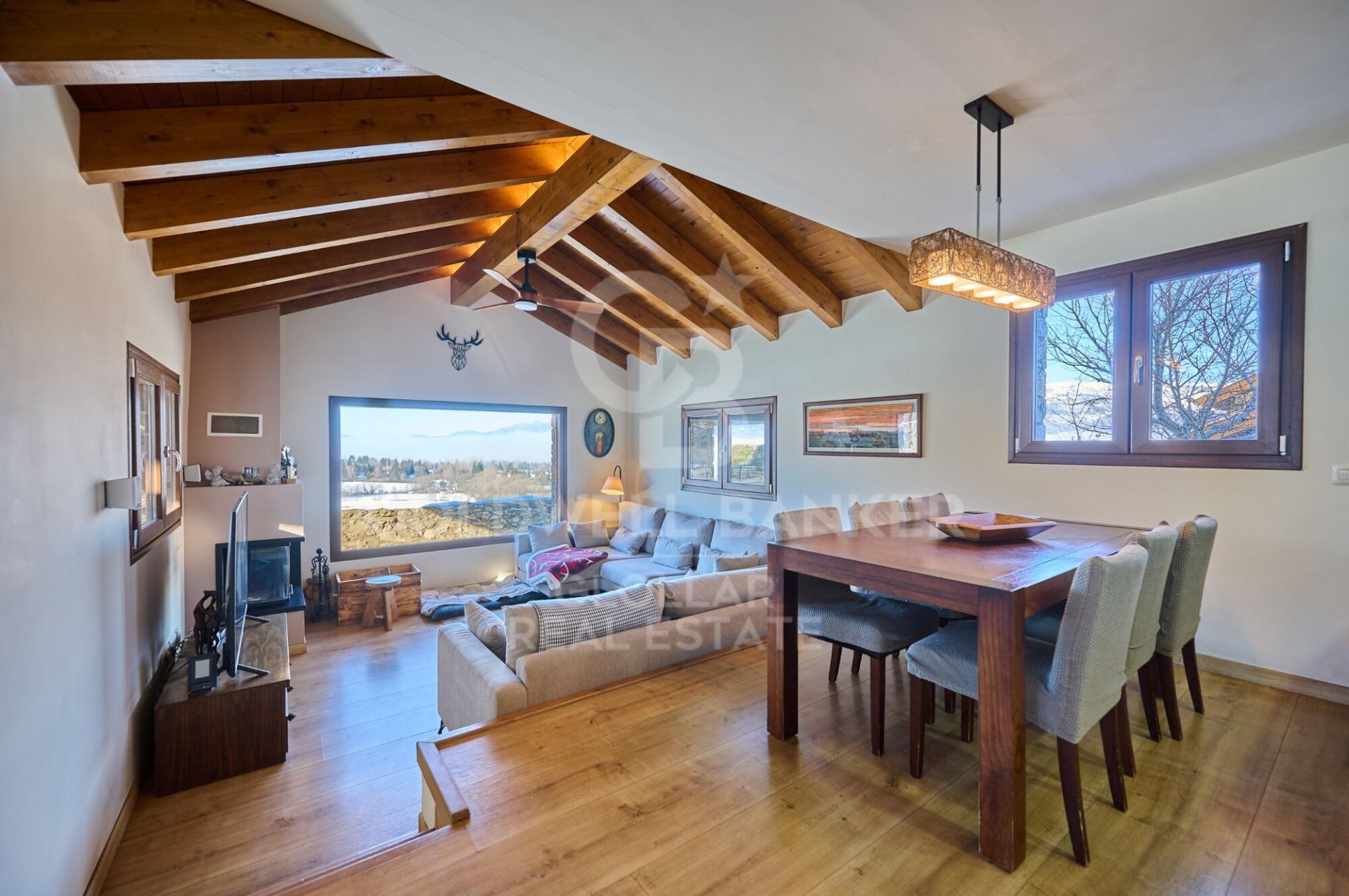 House in Girona, Spain 4 bedrooms, 330 sq.m. No. 156912