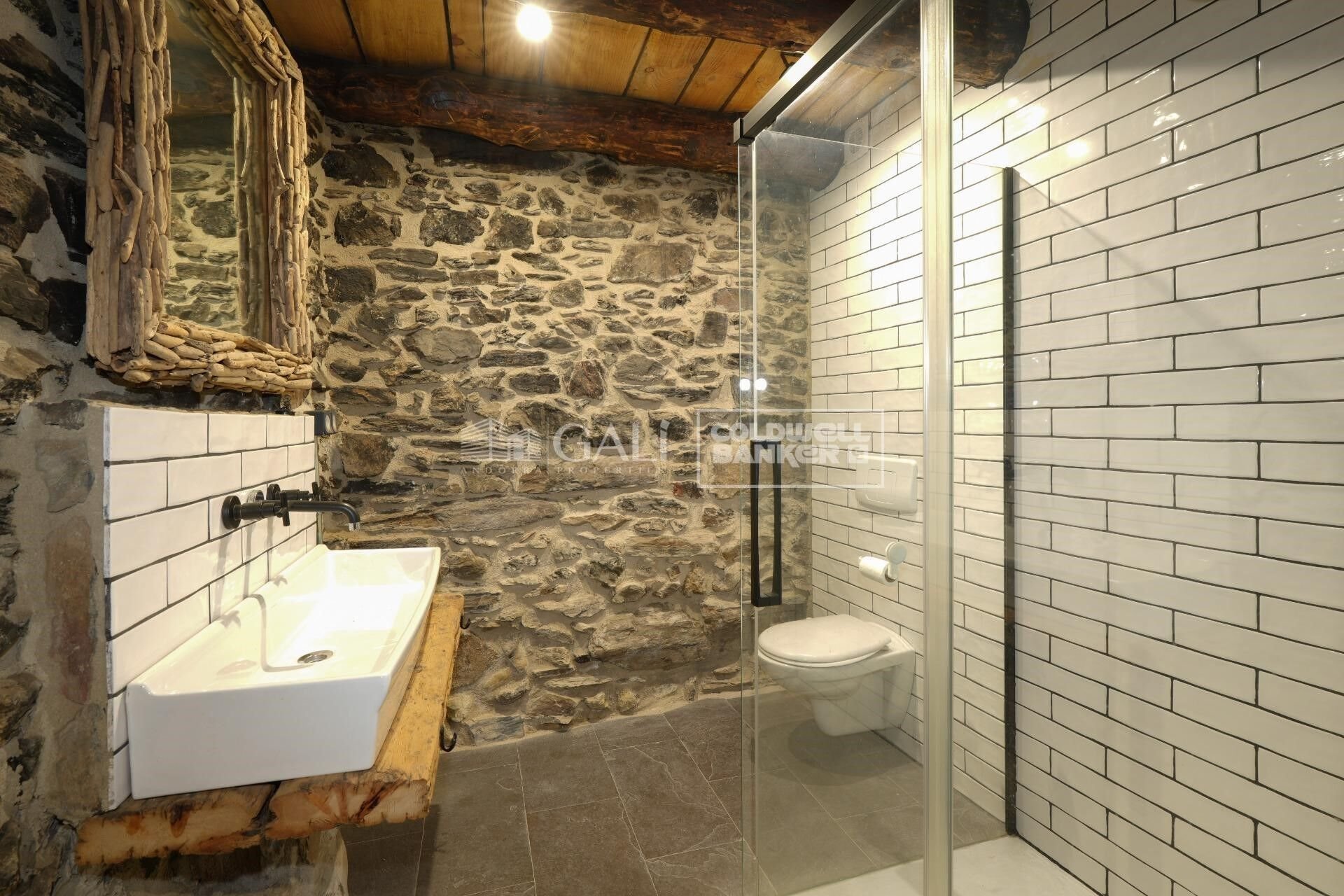 Villa Principado De Andorra (Ninguna Poblacion Tiene C.P.), Lleida, Spānijā 4 istabas, 320 m2 Nr. 156916