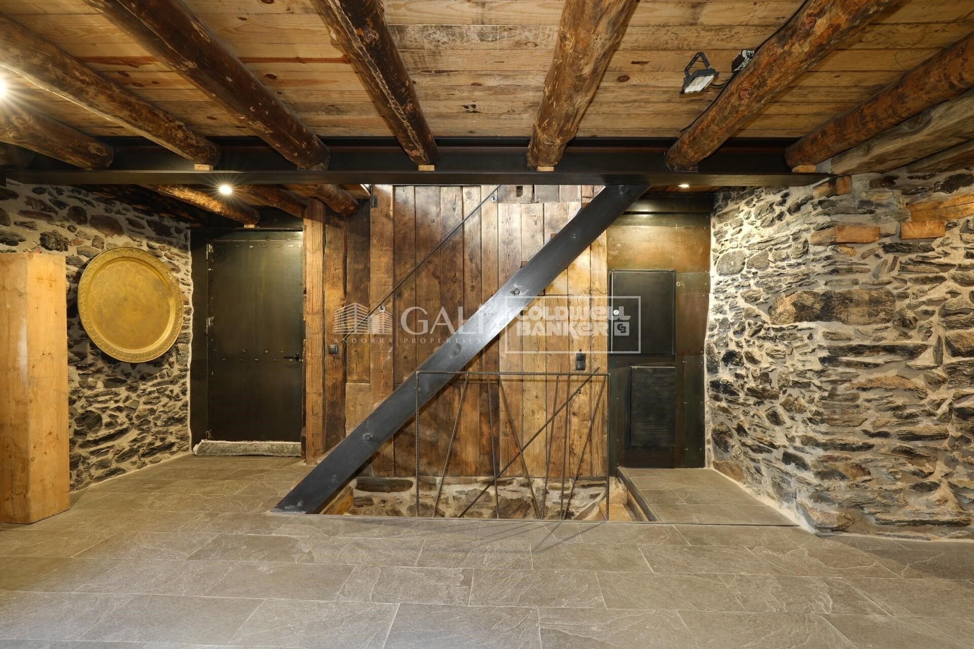 Villa Principado De Andorra (Ninguna Poblacion Tiene C.P.), Lleida, Spānijā 4 istabas, 320 m2 Nr. 156916