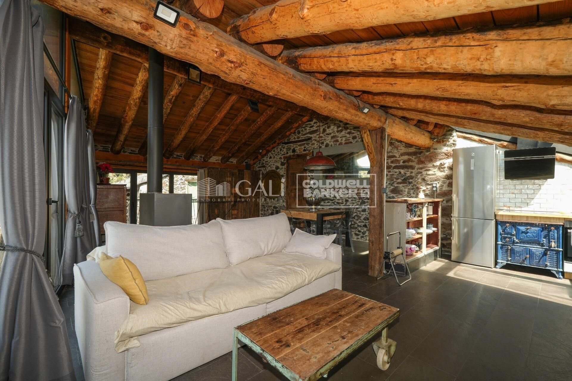Villa Principado De Andorra (Ninguna Poblacion Tiene C.P.), Lleida, Spānijā 4 istabas, 320 m2 Nr. 156916