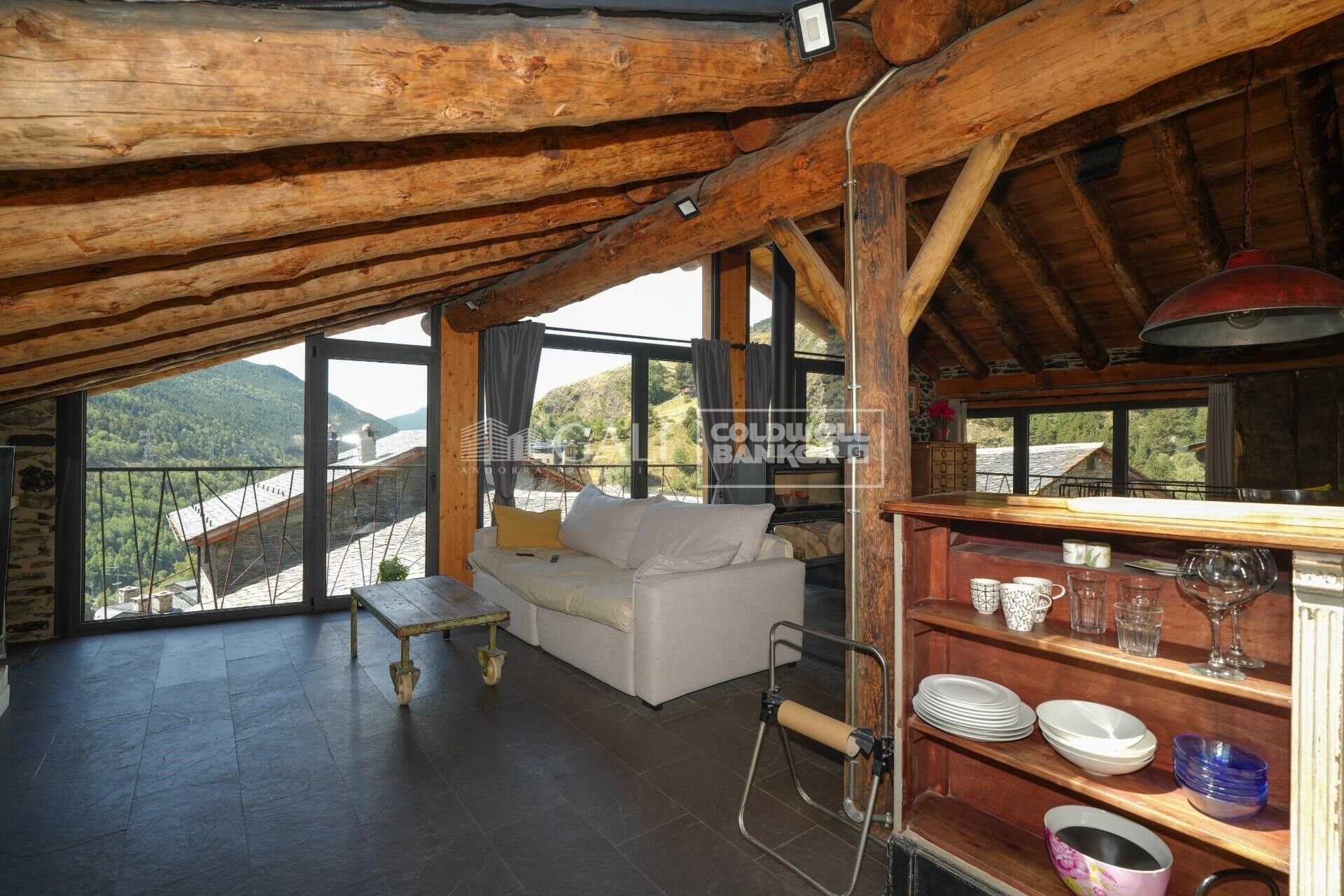 Villa Principado De Andorra (Ninguna Poblacion Tiene C.P.), Lleida, Spānijā 4 istabas, 320 m2 Nr. 156916