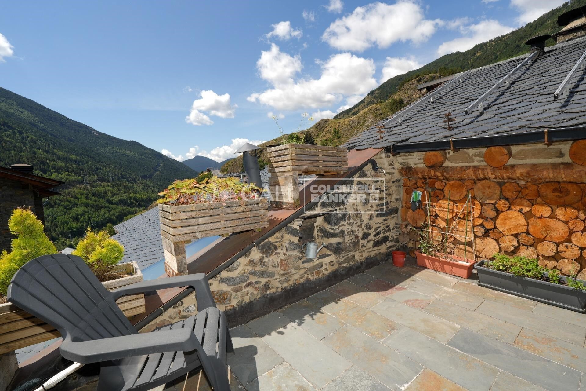 Villa Principado De Andorra (Ninguna Poblacion Tiene C.P.), Lleida, Spānijā 4 istabas, 320 m2 Nr. 156916
